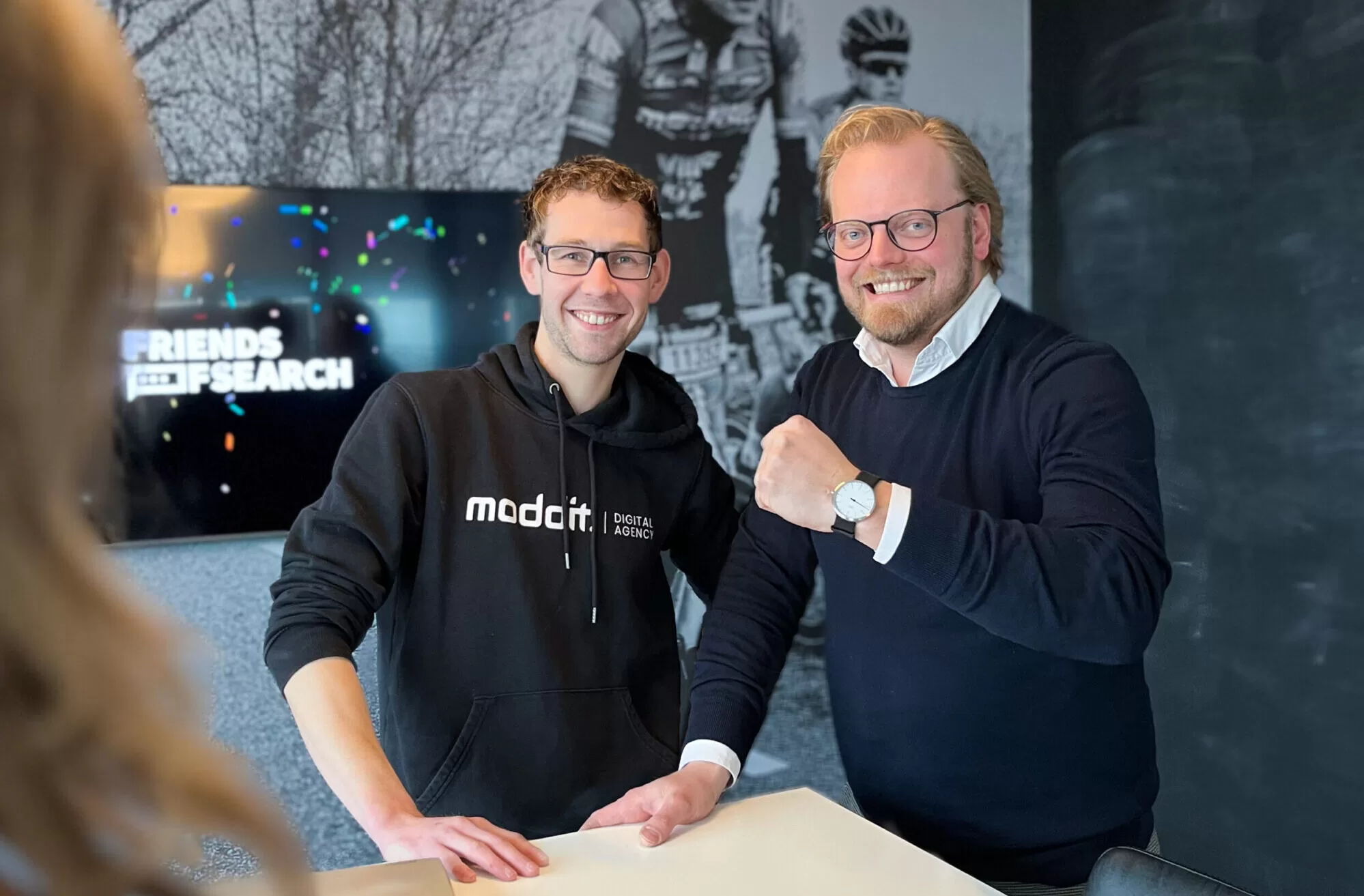 Moddit, Toelevering Online, datagedreven kennisbank, friends of search