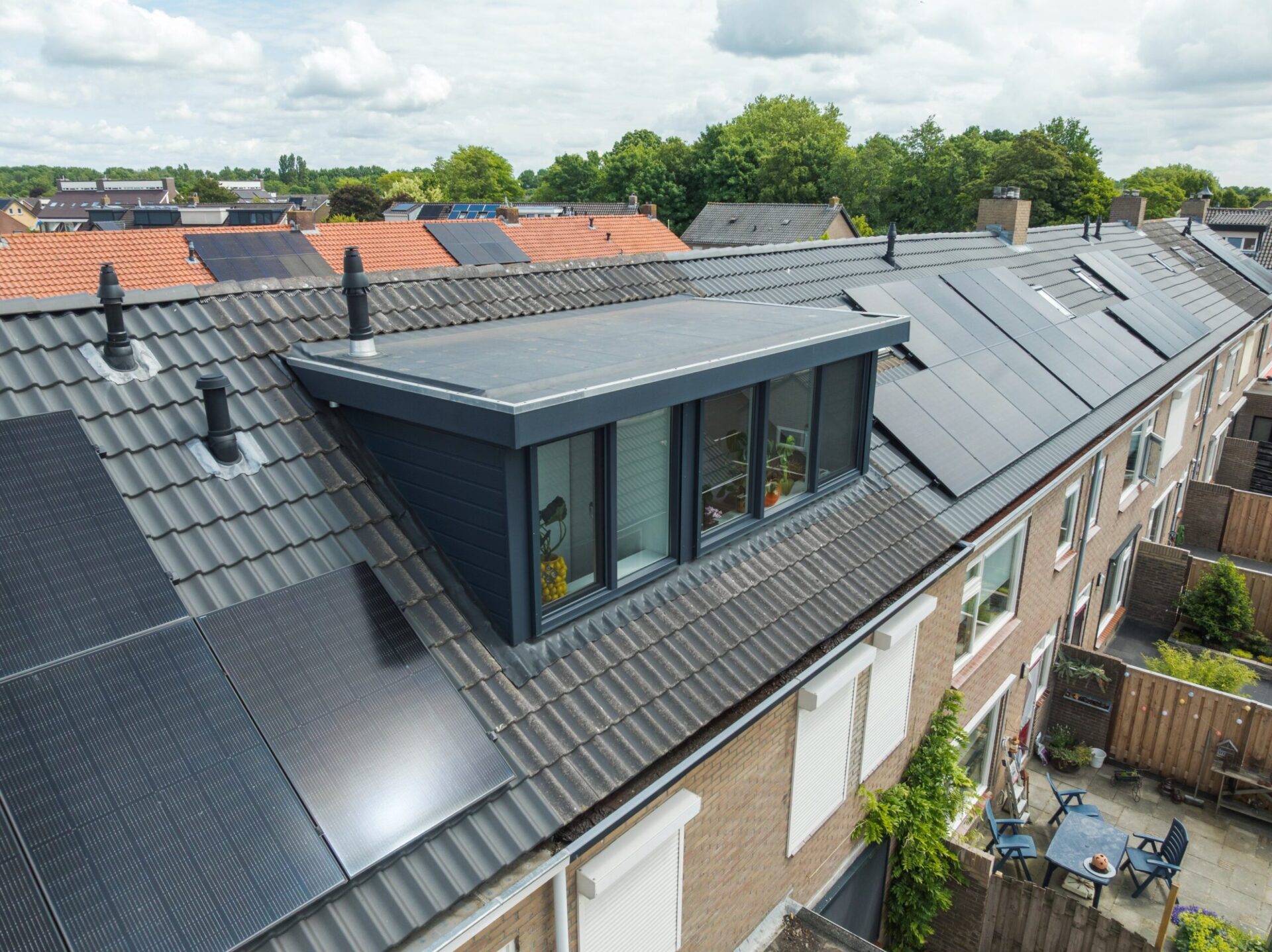 VH Dakkapellen Moddit Verhaal