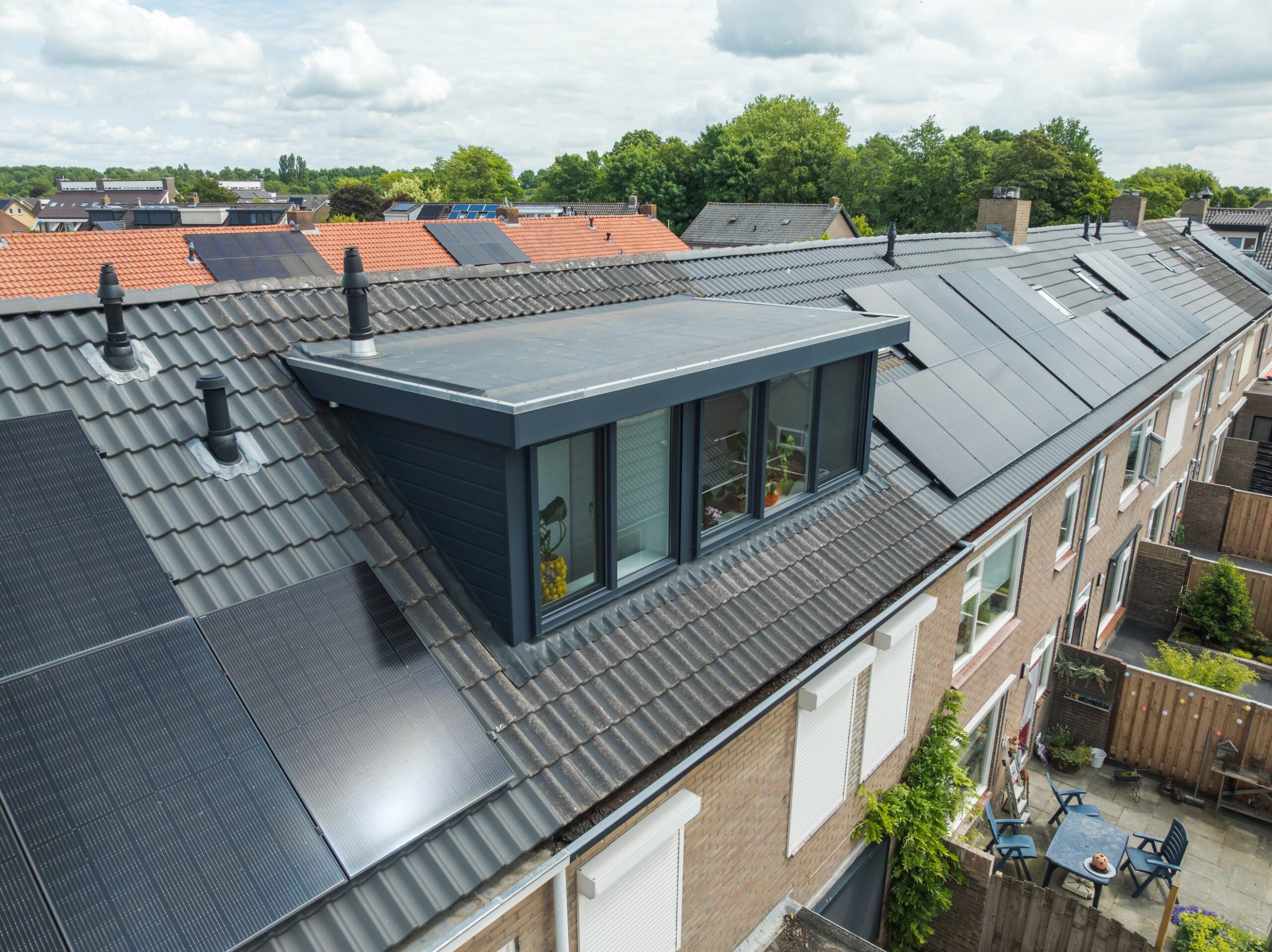 VH Dakkapellen Moddit Verhaal